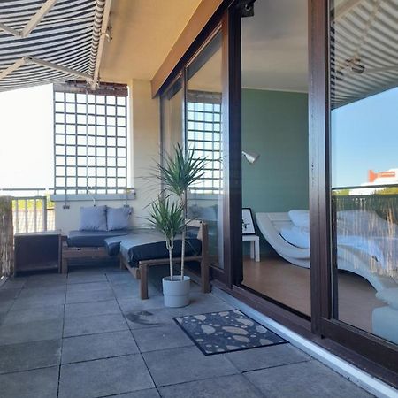 Budget Suite Mit Balkon - Privatzimmer In Wohnung - Netflix & Minibar Inklusive Coblenza Exterior foto